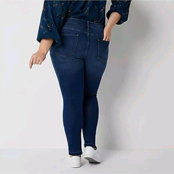 A.N.A Plus Size High Rise Distressed Raw Hem Skinny Jeans 24W Jeggings Stretch - Picture 3 of 16